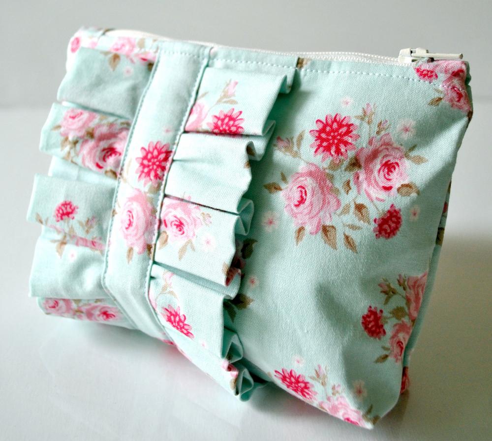 Tilda Cosmetics Bag Make Up Blue Pink And White Rose Fabric